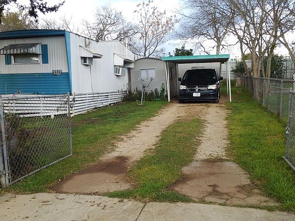3rd image of 5217 Cabana Dr
