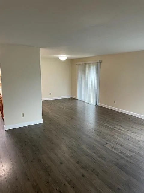 Building Photo - 13229 Clairmont Way