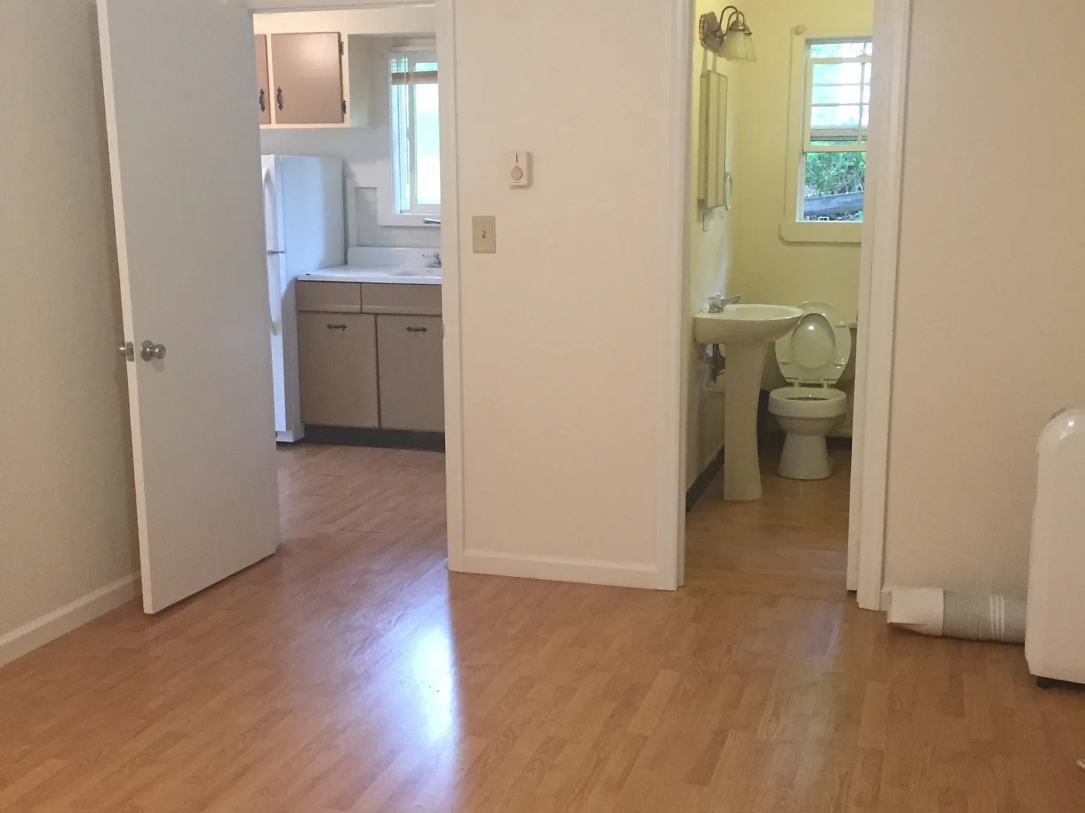 1 bed, 750 sqft, $1,000 — Photo 4