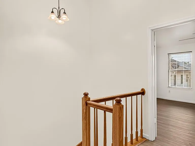 14637 Stream Pond Dr — Photo 24