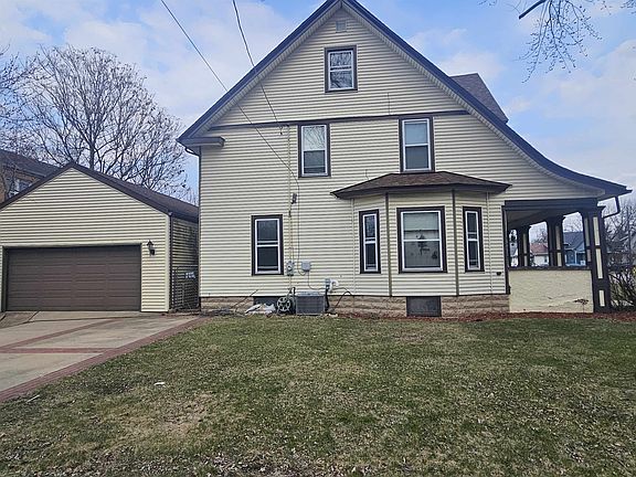 4th image of 1625 Auburn St