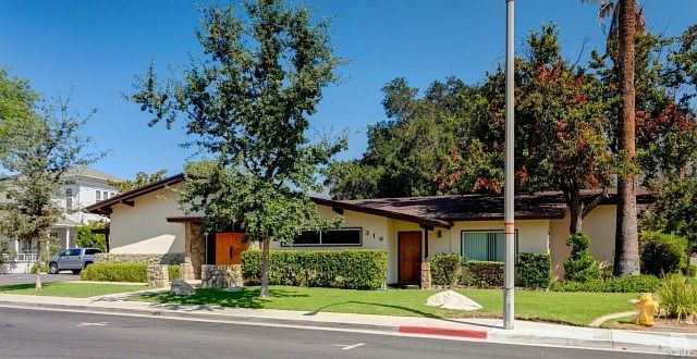 1st image of 316 E Matilija St