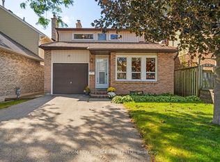 19 McRae Rd, Ajax, ON L1S 3W2