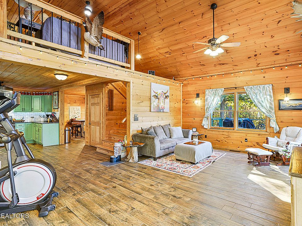 13th image of this home