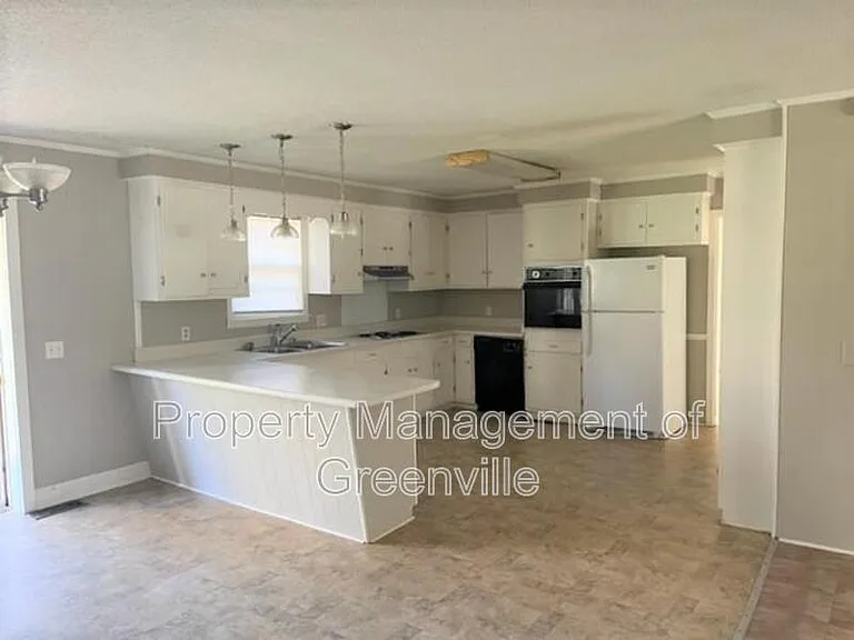 1071 Lightwood Knot Rd — Photo 3