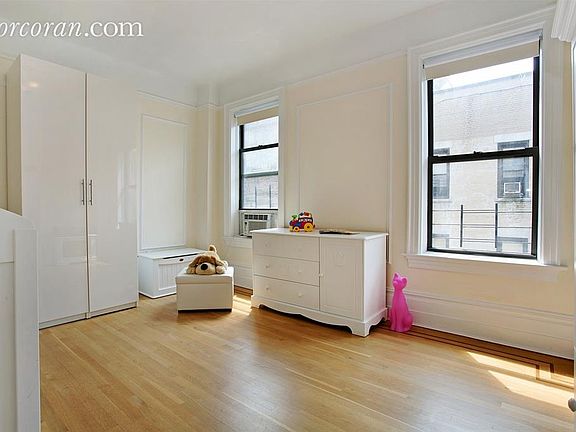 4th image of 314 W 100th St APT 76