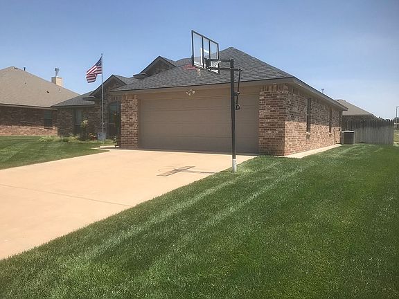 5th image of 11 Macy Ln
