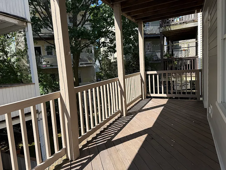 83 Marion St #10 — Photo 9