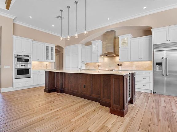 4th image of 15511 Old Wedgewood Ct
