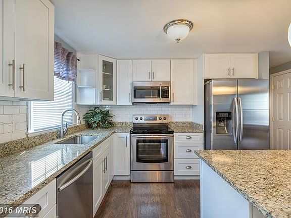 5th image of 9427 Sudley Manor Dr