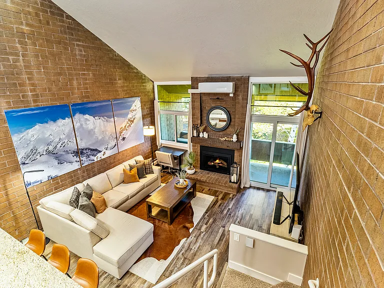 1770 Captain Molly Dr #302 — Photo 17
