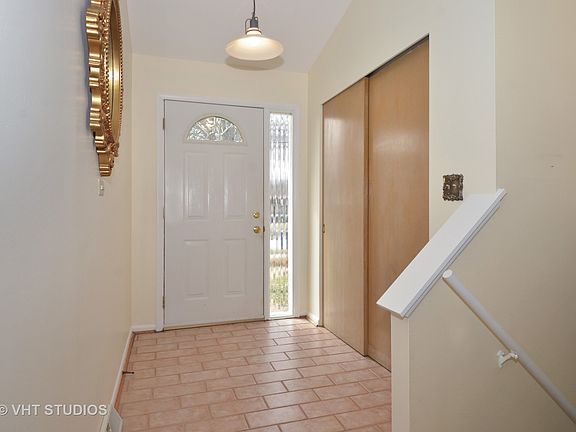 2nd image of 2699 Summit Ave