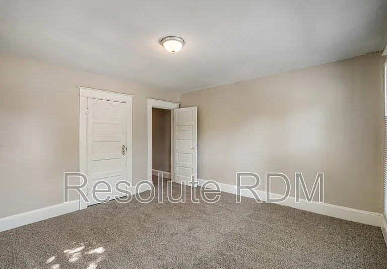 1312 N Dearborn St — Photo 13