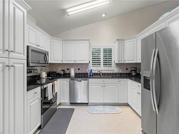 3rd image of 348 Carinosa Ct #18-10