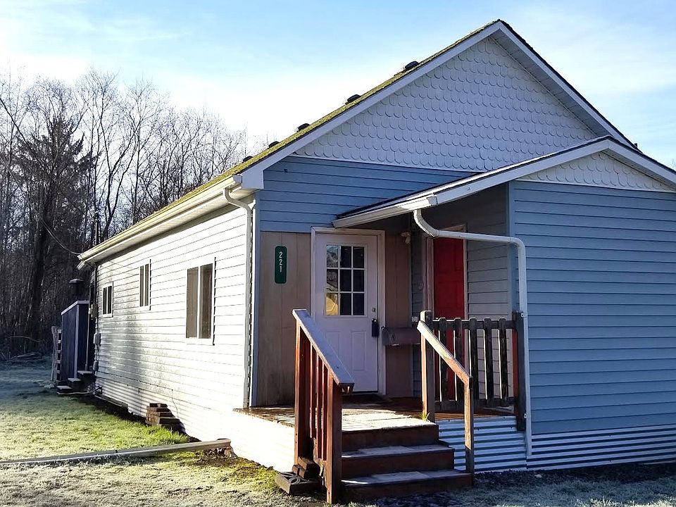 1st image of 221 E Lovett Street