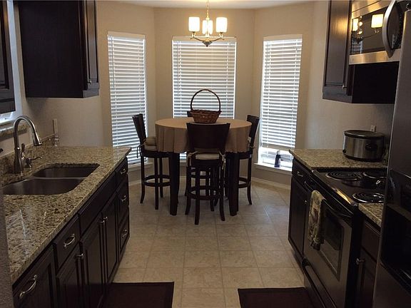 5th image of 4005 Periwinkle Dr