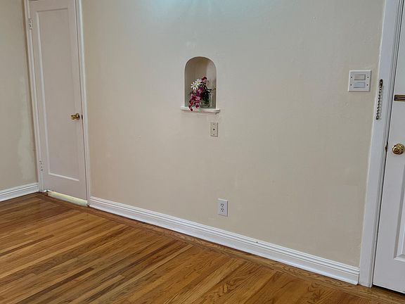 4th image of 780 4th Ave #780