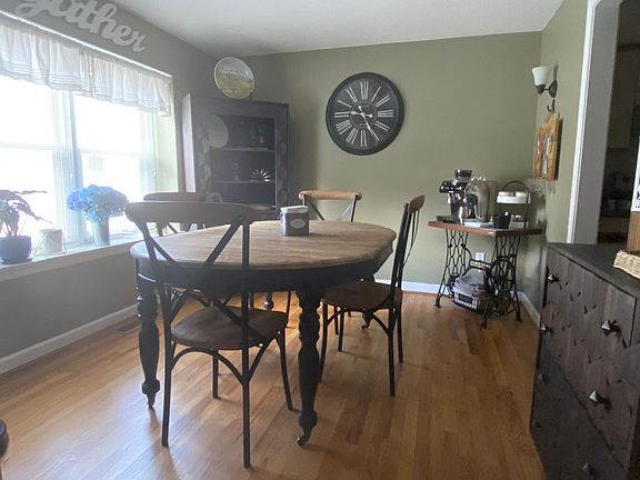 4th image of 8 Colonial St APT 5