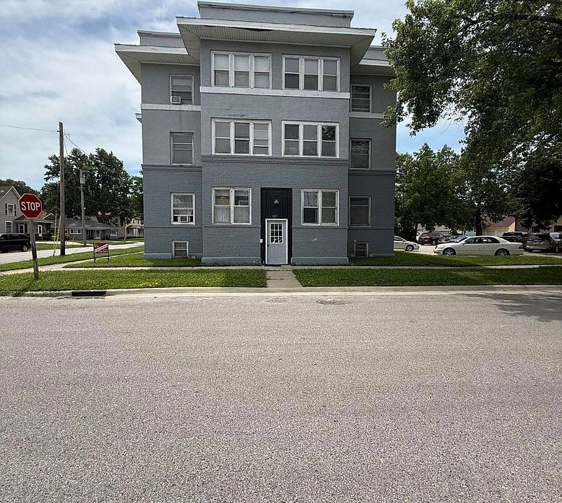1st image of 1127 4th Ave N #1-6