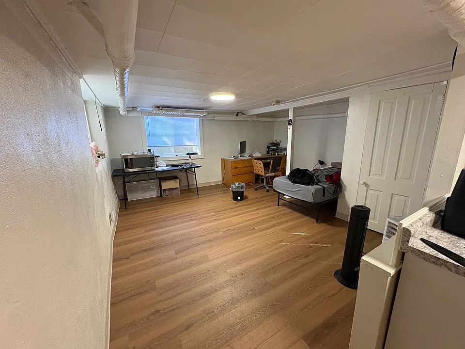 126 W Wabasha St #1