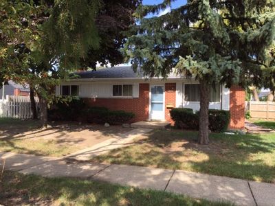 1892 W Thirteen Mile Rd, Madison Heights, MI, 48071