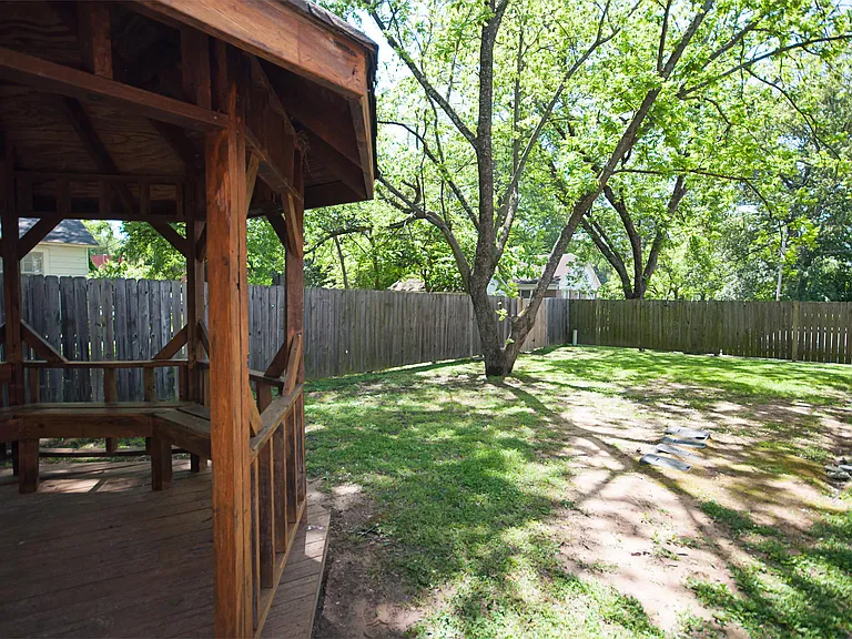 1536 Clifton St #3 — Photo 10