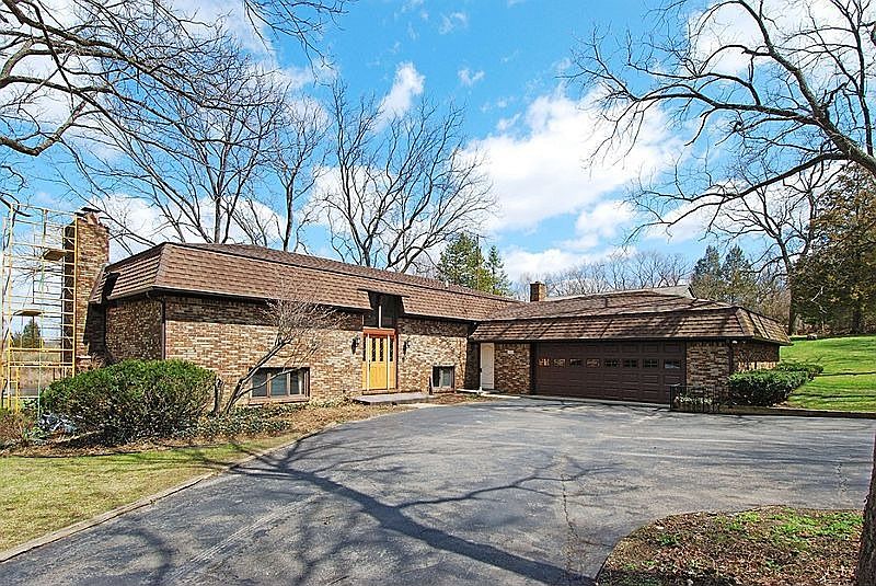 1st image of 7530 Lake Shore Dr