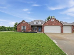 6802 N 128th Ct E, Owasso, OK 74055