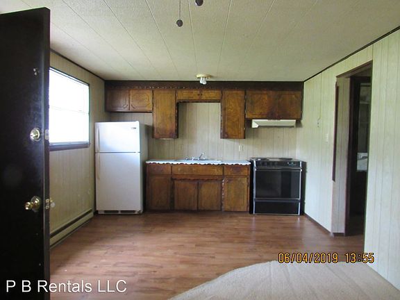 2nd image of 1202 1/2 NW Lake Ave APT 4