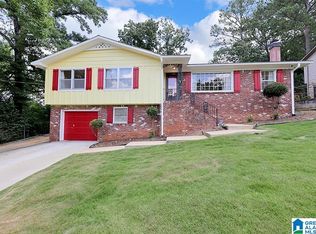 913 Ridgewood Cir, Birmingham, AL 35235