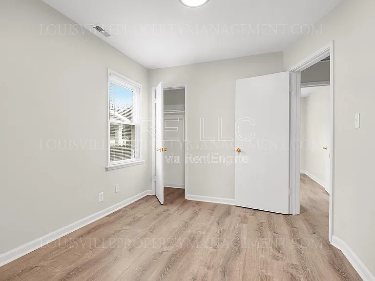 3605 Parthenia Ave — Photo 8