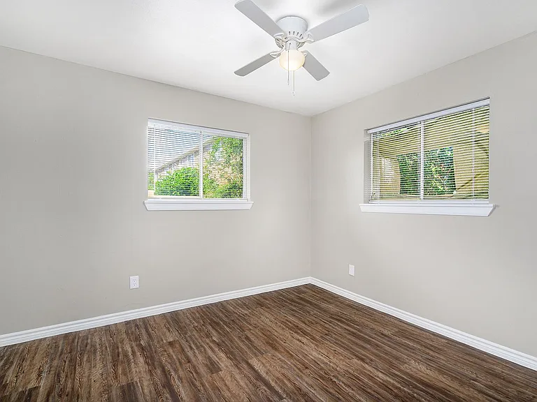 1303 S 2nd St #8 — Photo 8