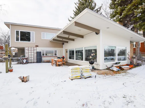 105 Hillcrest Dr, Lewistown, MT 59457