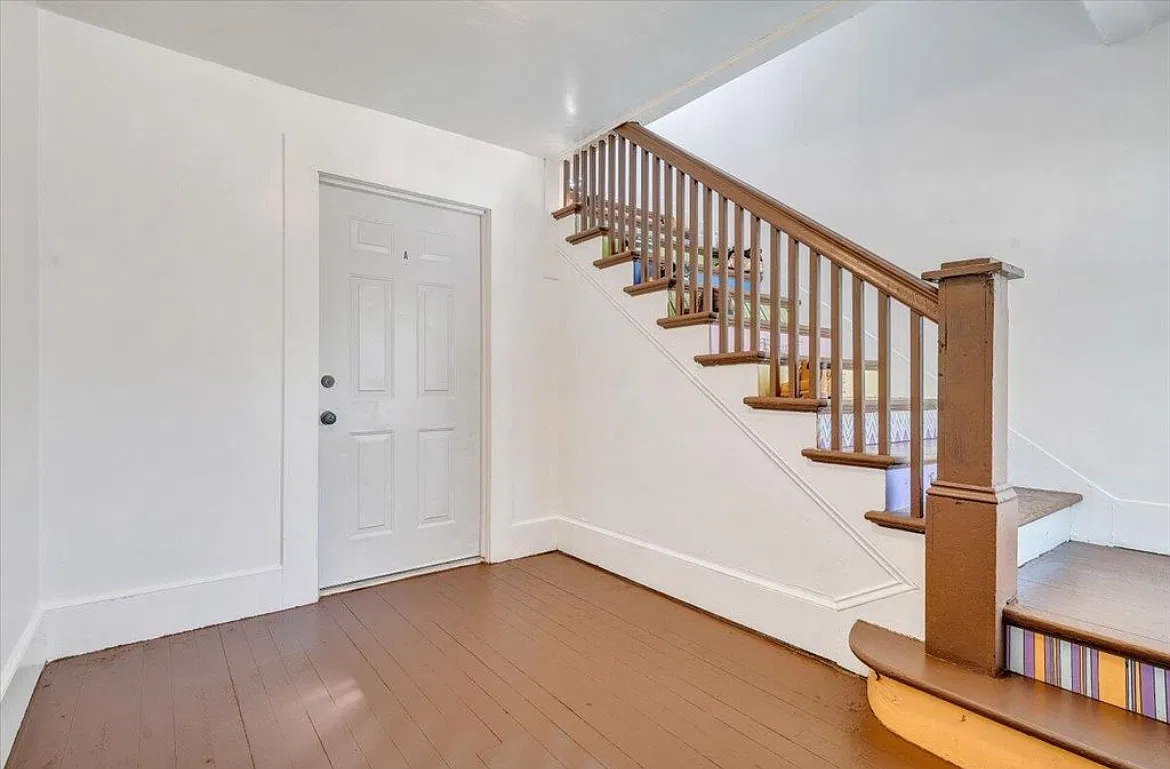 2 bed, 900 sqft, $1,100 — Photo 3