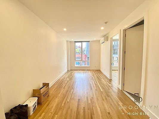 2nd image of 887 Lexington Ave #2G