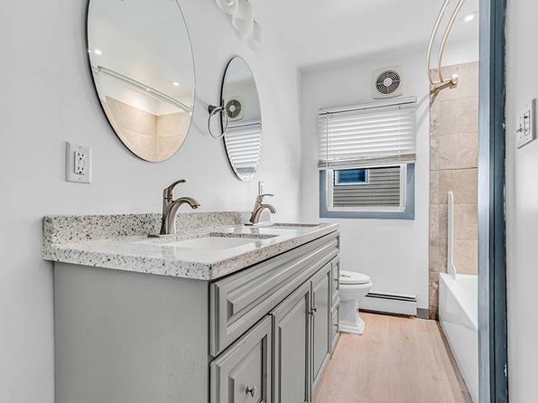 providence-rhode-island-444476649 picture