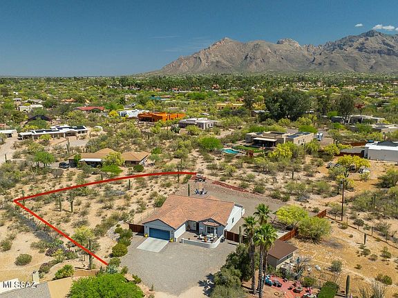 4th image of 1146 W Las Lomitas Rd