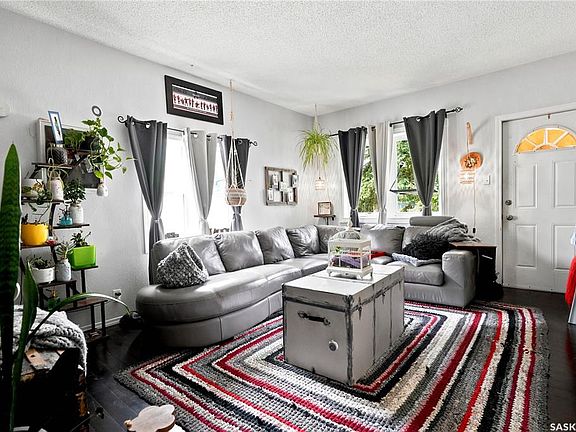 4th image of 1001 4th AVENUE NE
