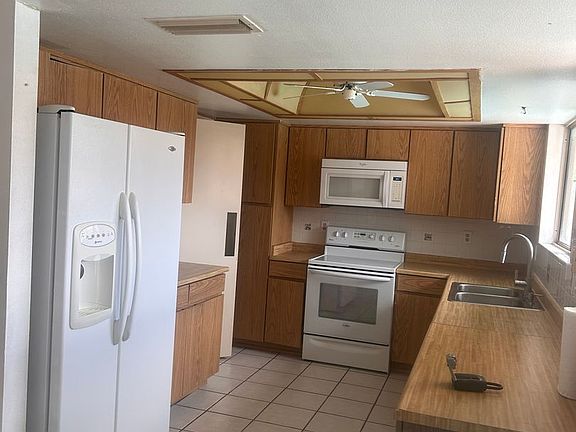 3rd image of 2407 W Le Marche Ave