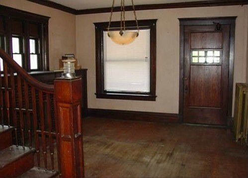 4th image of 3528 Wyandotte St