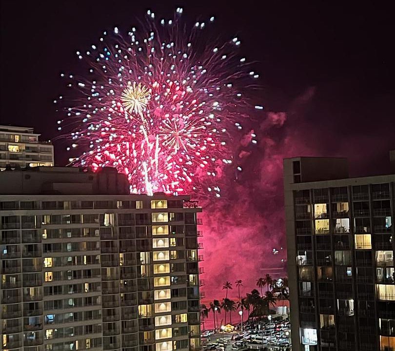 Hilton Hawaiian Fireworks from 1705 Patio