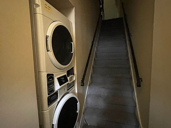 2nd image of 216 N 13th St #3R