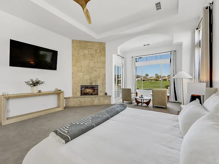 51075 Marbella Ct — Photo 15