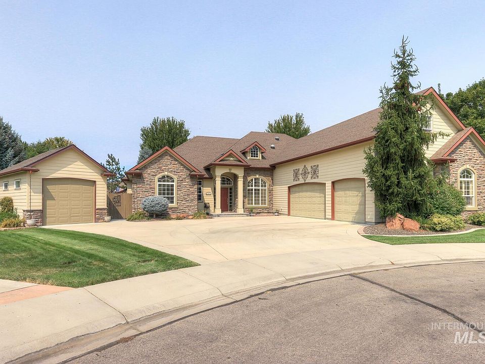 1st image of 11344 W Blueberry Ct