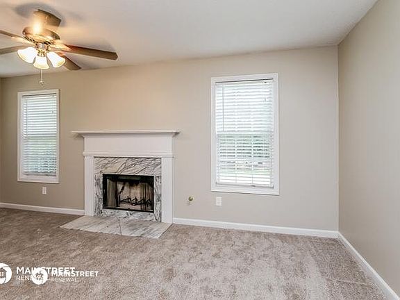 2nd image of 410 Pamela Ct