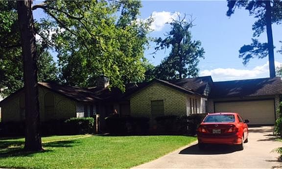 2nd image of 224 Elmwood St
