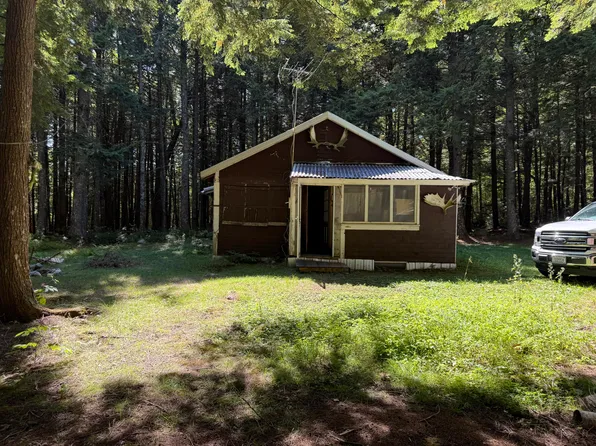 81 Bear Pond Lane, T3 R9 NWP, ME 04462