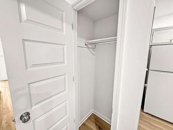 5th image of 3206 Sunset Ave APT M5