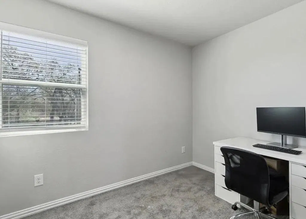 5816 Grayson St — Photo 2