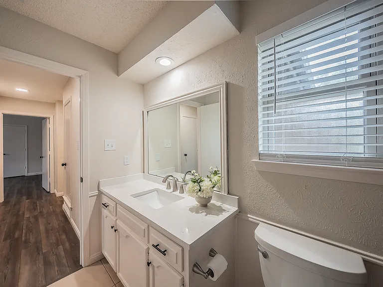 1100 Purdue Dr — Photo 14